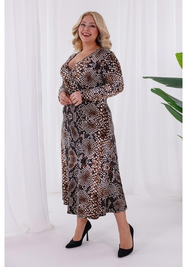 Kadın Kahve Siyah Yılan Desen Kruvaze Yaka Büyük Beden Esnek Maxi Elbise Kahve - Siyah