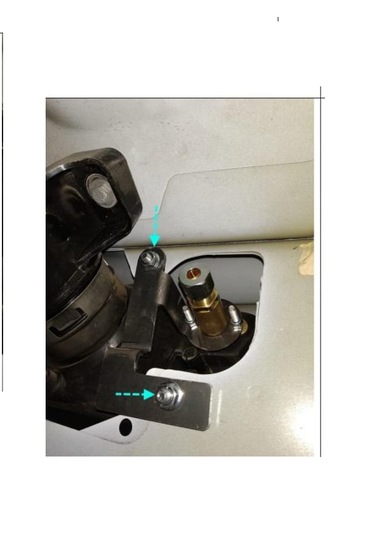 Fiat Egea Benzin Kapağı İçerisine Dolum Ağzı Takma Demiri