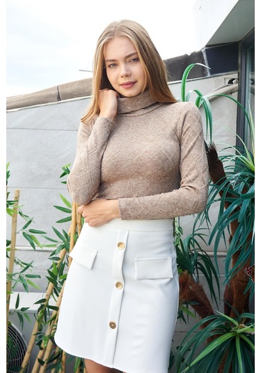 Kadın Diz Üstü Yüksek Bel Önü Düğmeli Cep Kapaklı Hafif Likralı Kumaş Çan Etek-krem Krem