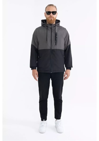 İçi Astarlı Su Ve Rüzgar Geçirmez Cepli Erkek Yağmurluk Antrasit