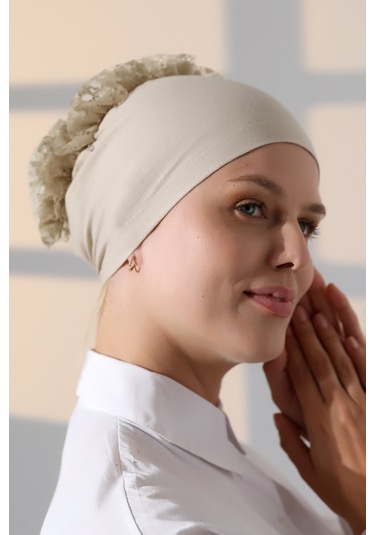 Kadın Fırfırlı Güpürlü Tesettür Topuz Bone - Krem Krem