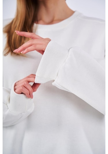 Comeor Ekru Kadın Pamuklu Oversize Basic Bisiklet Yaka Sweatshirt 001