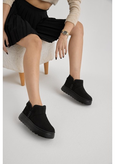 Kalın Poli Taban İçi Astarlı Süet Görünümlü Kadın Siyah Günlük Bot Tbprf005 Siyah