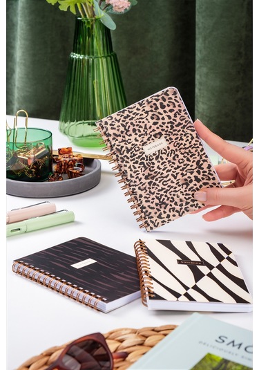 Cep Boy 10x14 Cm Spiralli Çizgili Karton Kapak 3'lü Defter Seti Leopar Leopar-siyah-krem