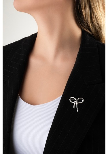 Kurdele 18 Ayar Beyaz Altın Kaplama Gümüş Broş Beyaz Altın Kaplama