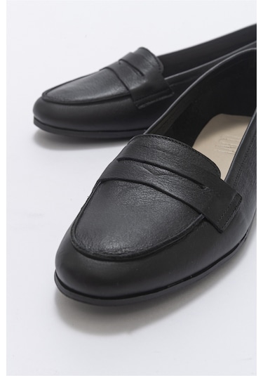 Luvishoes F02 Siyah Cilt Kadın Babet Siyah