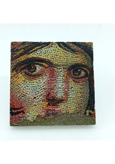 Şeker Portakalım Dekoratif Figürlü Zeugma Çingene Kızı Doğal Taş Banyo Gider Kapağı Süsü Tekli 10x10 Cm Kahve - Sarı