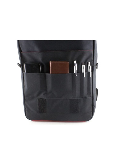 Case Club Slim Siyah Beyaz Detaylı Mat Destekli Omuz Askılı 15 İnç Laptop Bölmeli Sırt Siyah - Beyaz