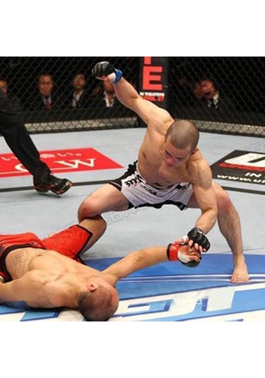 Projektör Mma Muay Thai Eğitimi Boks Torbası Eldiveni Boks Eldiveni Spor Salonu Siyah