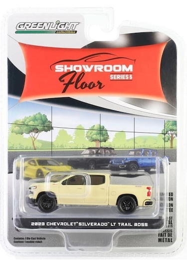 Greenlight Showroom Floor Series 5- 2023 Chevrolet Silverado Lt Trail Boss 1/64 Model Araba