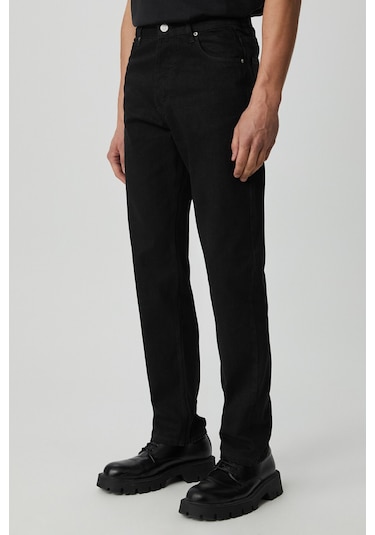 BRUNO Erkek Regular Fit Rahat Kesim Kalın Dokulu Yıkama Efektli Magic Denim Siyah Jeans