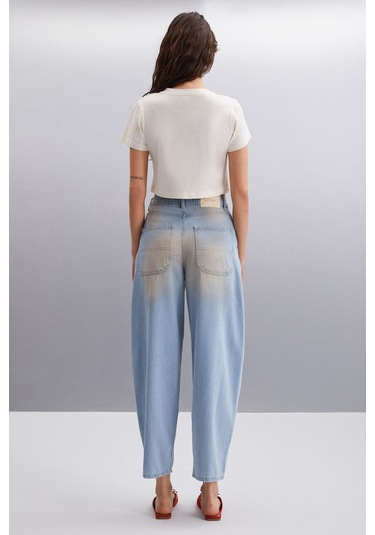 IRMA 100% Pamuk Kadın Crop Vanilya T-Shirt