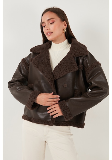 Lela Oversize Kruvaze Yaka Peluş Detaylı Suni Deri Biker Ceket Bayan Mont 6810247 Kahve
