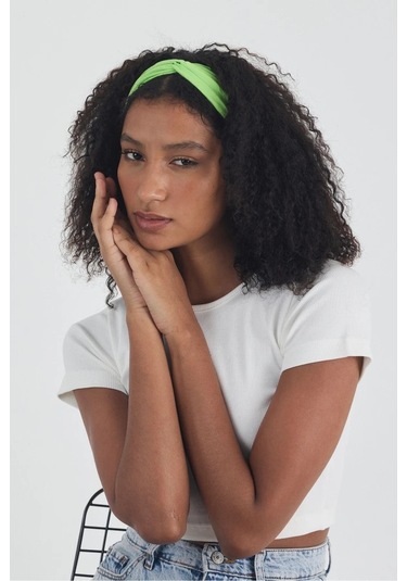 Beyaz Kısa Kol Bisiklet Yaka Vücuda Oturan Kaşkorse Crop + Bandana Set %100 Pamumklu, Esnek Rahat Beyaz-fıstık Yeşili