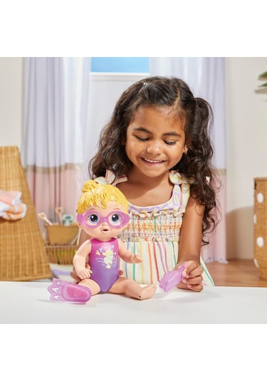 Baby Alive Sunny Swimmer Küçük Yüzücü Oyuncak Bebek