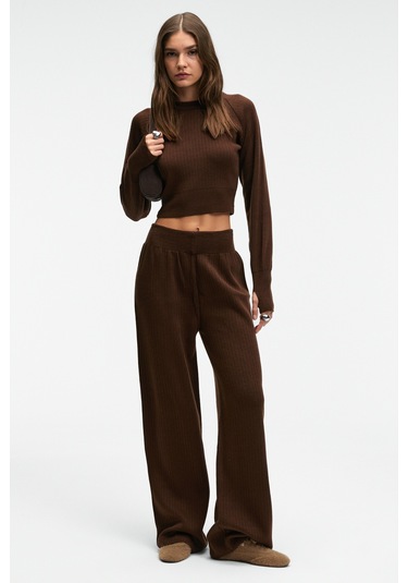 Grımelange Marıposa Kadın Yuvarlak Yaka Çizgi Desenli Crop Geniş Paça Triko Kahverengi Alt-üst Takım Kahverengi