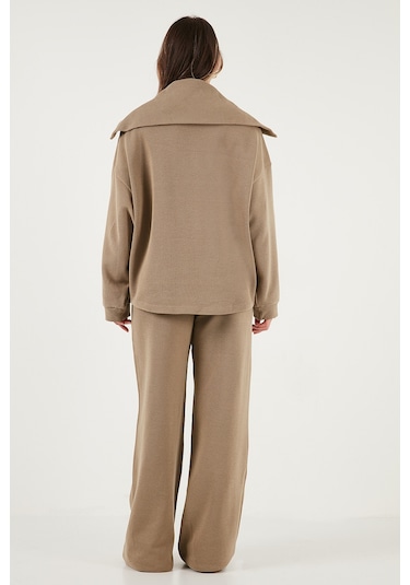 Lela Pamuklu Oversize Fit Yarım Fermuarlı Yaka Uzun Kollu Triko Bayan Takım 68351218 Haki Lela Pamuklu Oversize Fit Yarım Fermuarlı Yaka Uzun Kollu Triko Bayan Takım 68351218 Haki