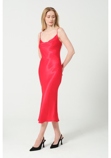 Degaje Döküm Saten Midi Elbise Kırmızı
