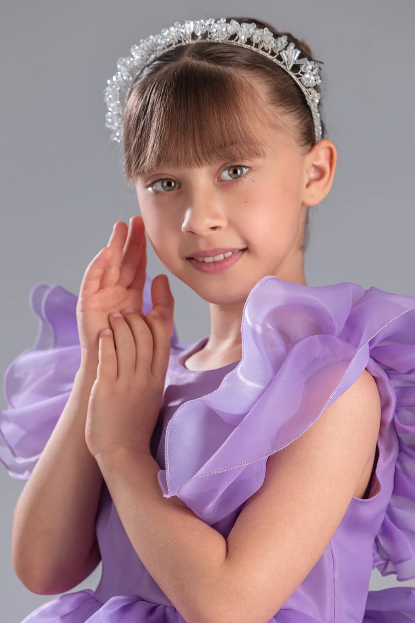 Kız Çocuk Çiçekli Taşlı Gelinlik & Abiye Tacı Saç Aksesuarı, Balo, Düğün Ve Özel Gün Tacı Beyaz