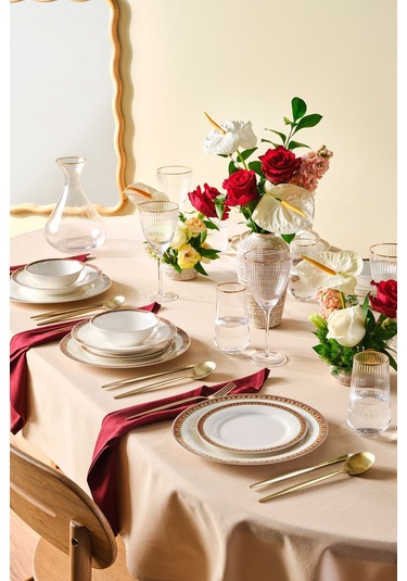 Karaca  Suzan 24 Parça 6 Kişilik Yemek Takımı