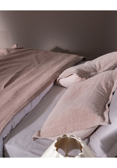 Madame Coco Feolette Çift Kişilik Yatak Örtüsü - Pudra Pudra