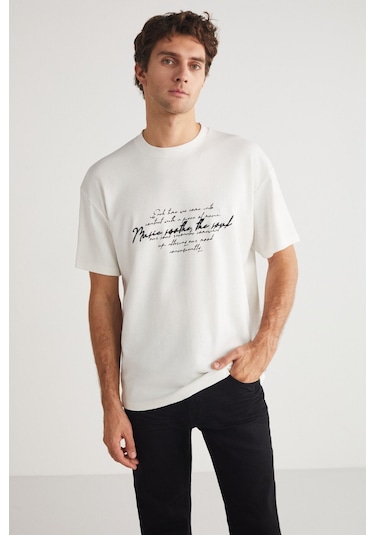 ROBERTO  Erkek Bisiklet Yaka %100 Pamuk Oversize Kalıp Baskı Detaylı Beyaz T-Shirt