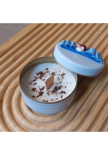 Uretti - Ayşe 7362 1799 El Yapımı Kahve Kokulu Metal Kutuda Mum - 3 X 7 Cm Beyaz