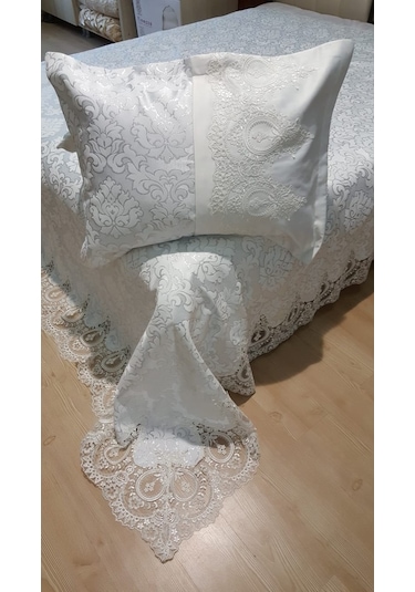 Finezza Beste Fransız Dantelli Simli Jakar Kumaş Krem Yatak Örtüs Krem