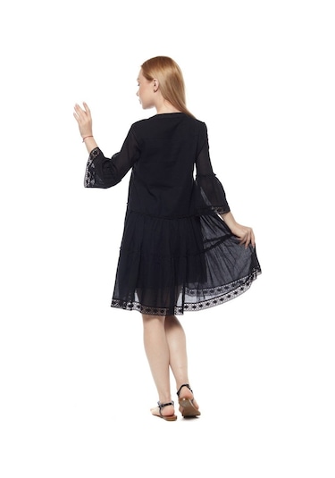 Kısa Kollu Siyah Düğmeli Vual Yazlık Elbise