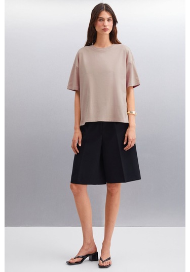 GRIMELANGE Jemmy Kadın %100 Organik Pamuk Relaxed Fit Yırtmaçlı Yuvarlak Yakalı Vizon T-shirt Vizon