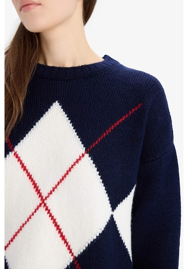 DeFacto Oversize Geniş Kalıp Baklava Dilimli Bisiklet Yaka Triko Kazak F1233AX25SPNV131 Lacivert DeFacto Oversize Geniş Kalıp Baklava Dilimli Bisiklet Yaka Triko Kazak F1233AX25SPNV131 Lacivert