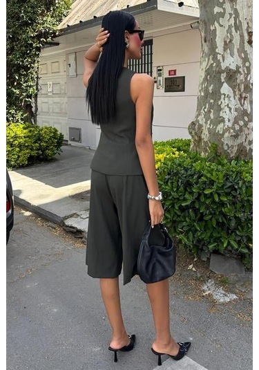 Midi Şortlu Ve Yelekli Viscon Takım 10167 Çağla