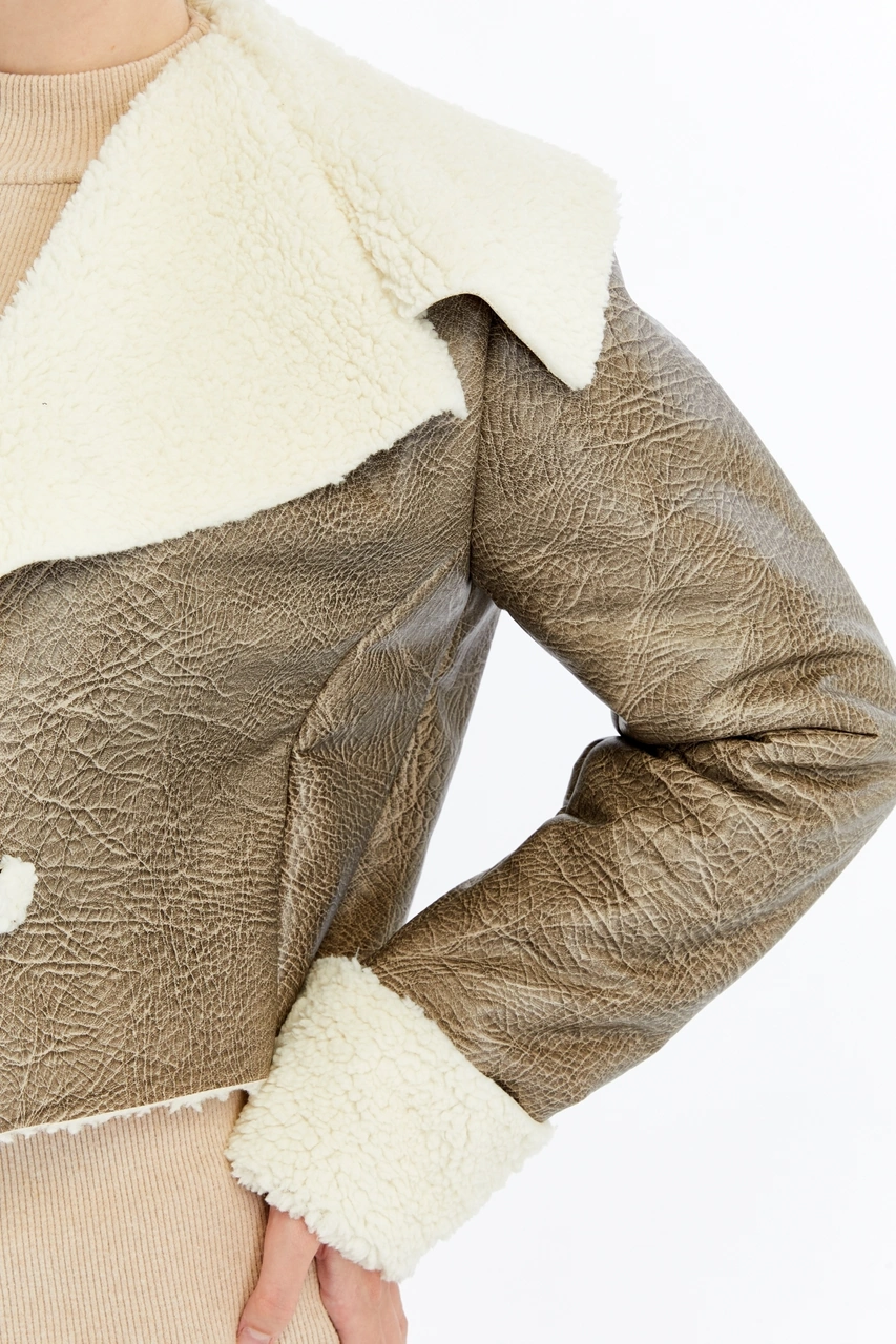 Kadın Oversize Deri Mont Kürklü Ceket Niş Kompakt Tasarım Günlük Spor Görünüm Gri