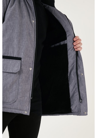 Buratti Peluş Astarlı Suya Ve Rüzgara Dayanıklı Soğuk Geçirmez Slim Fit Erkek Mont 5711051 Açık Gri Buratti Peluş Astarlı Suya Ve Rüzgara Dayanıklı Soğuk Geçirmez Slim Fit Erkek Mont 5711051 Açık Gri