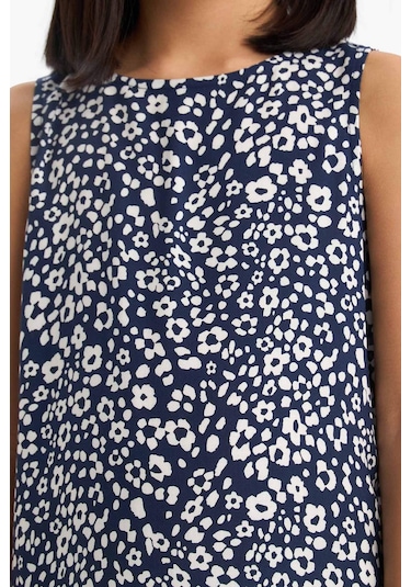 Defacto Kız Çocuk Desenli Kolsuz Viskon Yazlık Elbise E7498a825smnv42 Lacivert Defacto Kız Çocuk Desenli Kolsuz Viskon Yazlık Elbise E7498a825smnv42 Lacivert