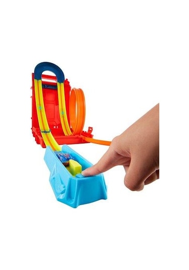 Hot Wheels Track Builder Benzin Bidonu Akrobasi Seti