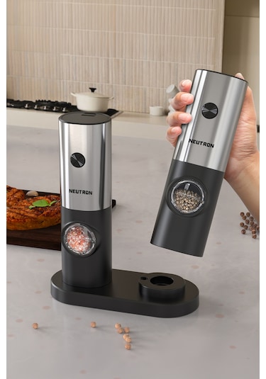 Neutron Pilli Led Işıklı Otomatik Baharat Öğütücü 2'li Paket Siyah