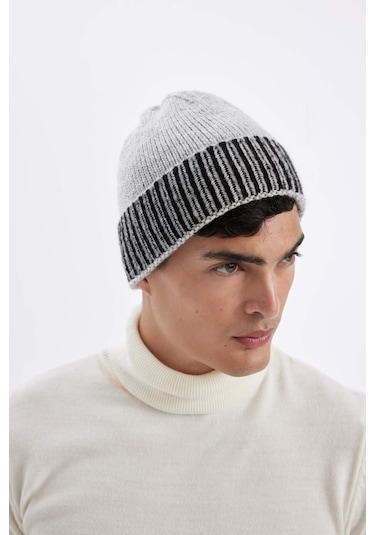 DeFacto Erkek Renk Bloklu Bere C7143AX24WNGR131