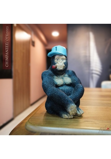 Benzersiz Şapkalı Goril Figürü El Yapımı Koleksiyonluk