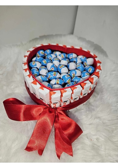 Kalpli Kinder Çikolata Sepeti