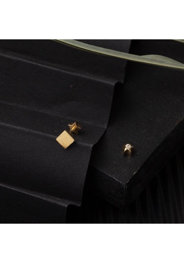 14 Ayar Altın Kare Tragus Küpe Kphsy14k22490
