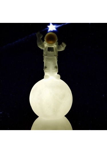 Astronot Şekilli Gece Ve Masa Lambası Çok Renkli
