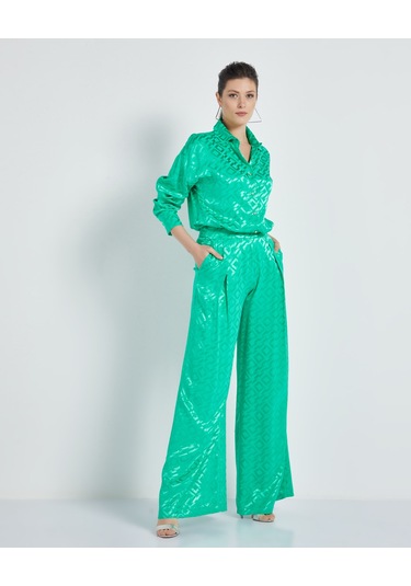 Parlak Dokulu Gömlek Yaka İkili Takım Geniş Paçalı Pantolon Ve Rahat Kesim Üst Parça Yeşil