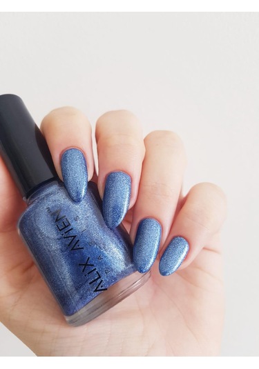 Alix Avien Metalik Mavi Oje 40 Yüksek Pigmentli Uzun Süreli Kalıcılık Hızlı Kuruma Nail Lacquer 40