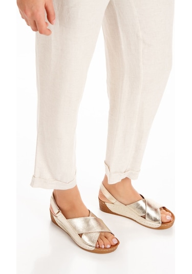 İç Dış %100 Hakiki Deri Ortopedik Taban Dore Altın Rengi Kadın Sandalet Altın