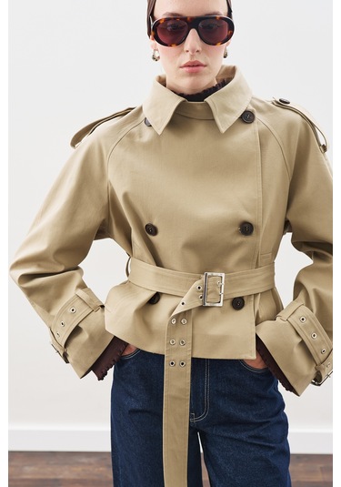 Kemerli Kısa Trençkot Kum Kum