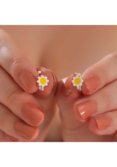 Gümüş Papatya Çocuk Küpesi T8162 Gümüş