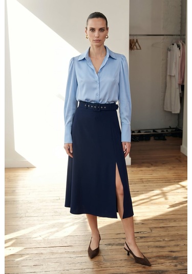 Sateen Kemerli Yırtmaç Detaylı Kloş Etek - Lacivert-137418