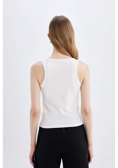 Defacto Slim Fit Dar Kesim U Yaka Basic Düz Ribana Atlet C9826axnswt34 Beyaz