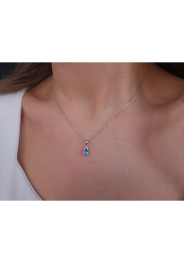 Sirius Pırlanta ve Oval Mavi Topaz Taşlı Kolye 0817P0058
